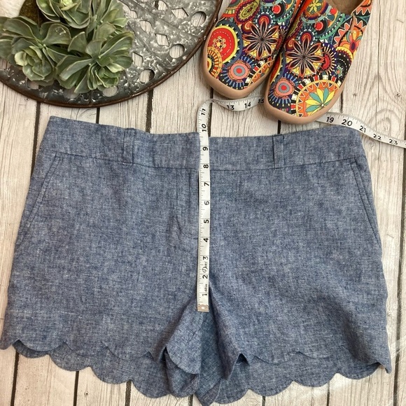 LOFT Blue‎ Chambray Scallop Linen Blend Shorts - Picture 4 of 8